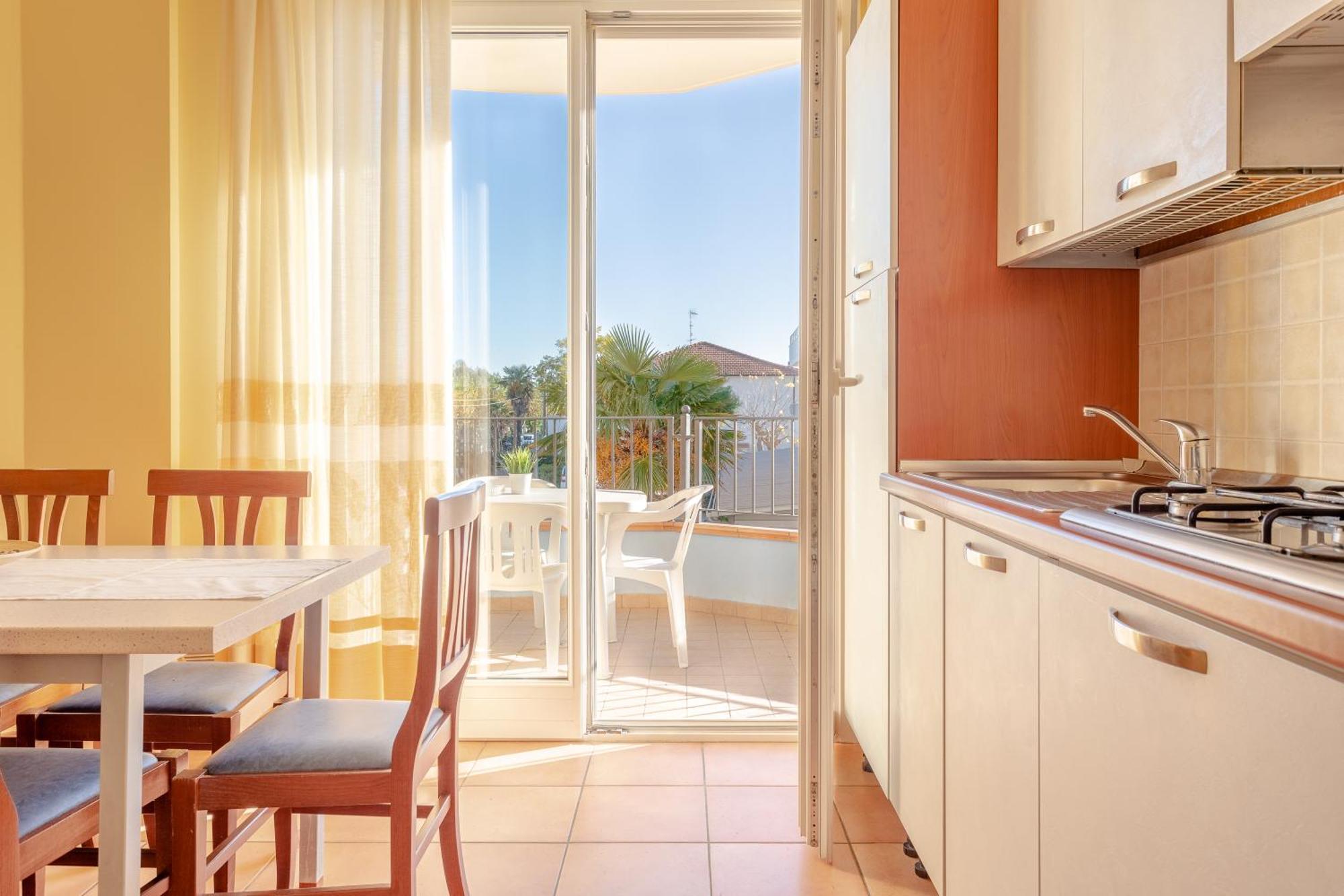 Residence Il Triangolo Roseto Degli Abruzzi Ngoại thất bức ảnh